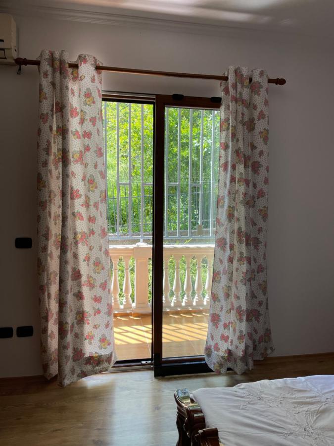 Ajla'S Home Vorë Εξωτερικό φωτογραφία