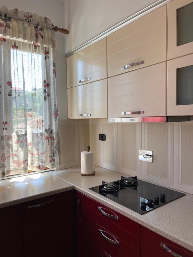 Ajla'S Home Vorë Εξωτερικό φωτογραφία